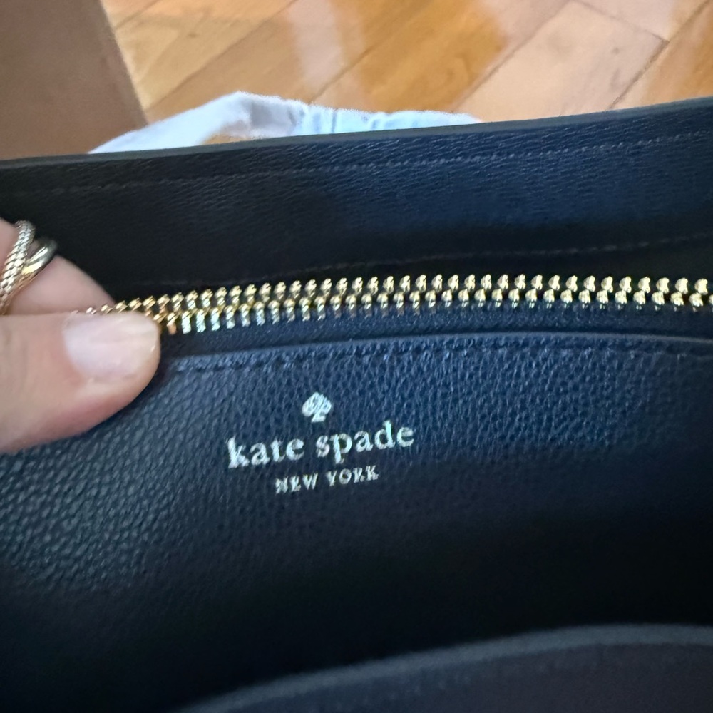 NWT kate spade Thompson Street Commuter Tote Bag - Picture 2 of 12